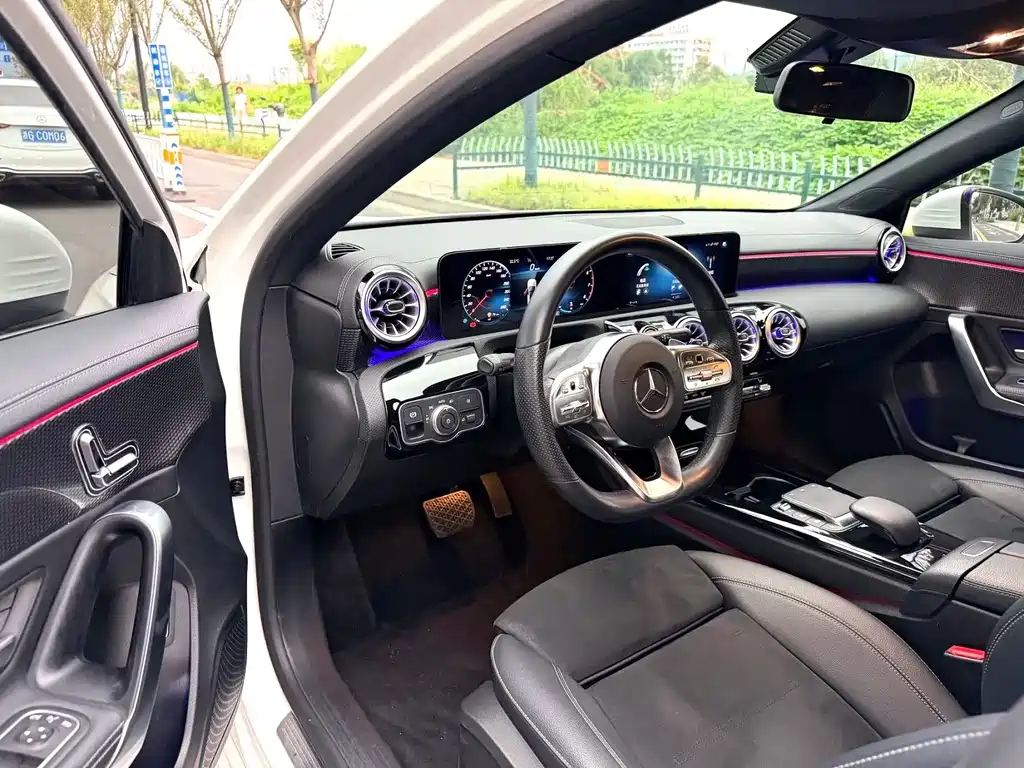 Mercedes-Benz A-Class — миниатюра 4
