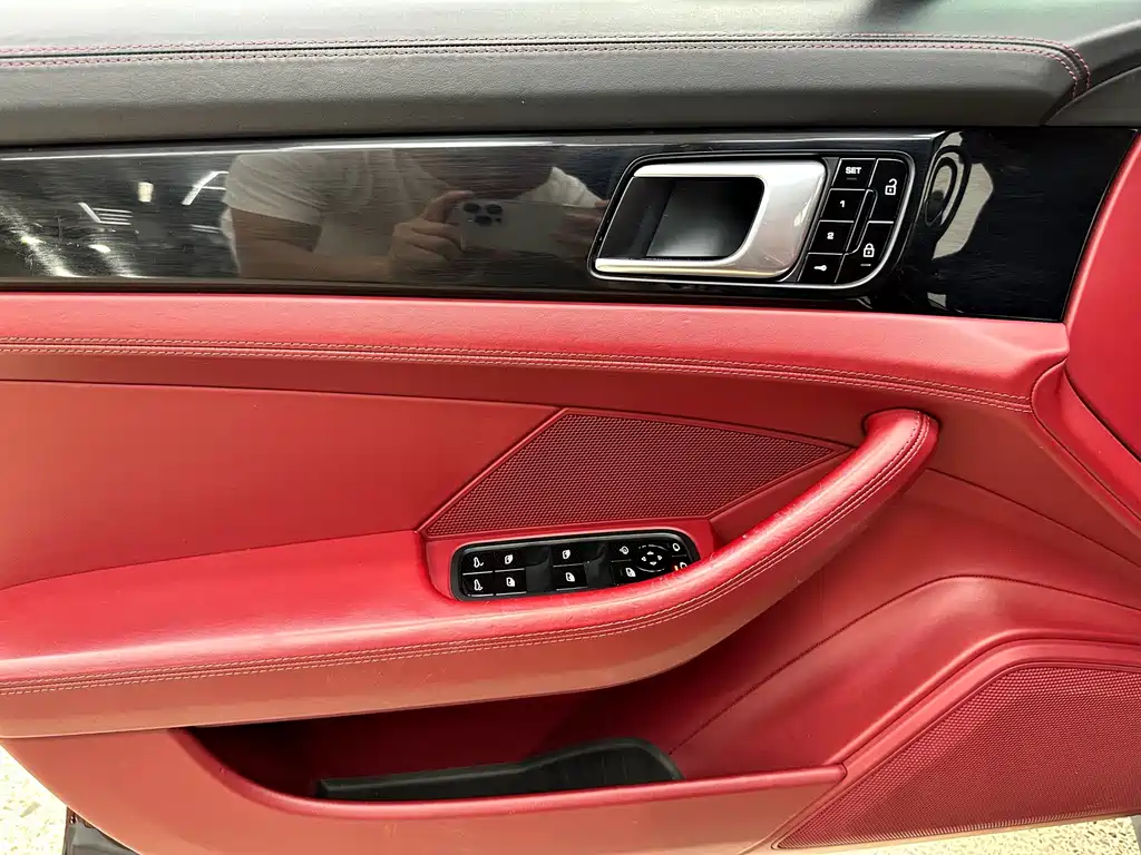 Porsche Panamera — миниатюра 31
