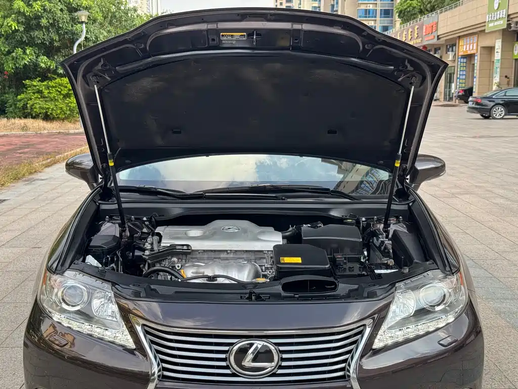 Lexus ES — миниатюра 17
