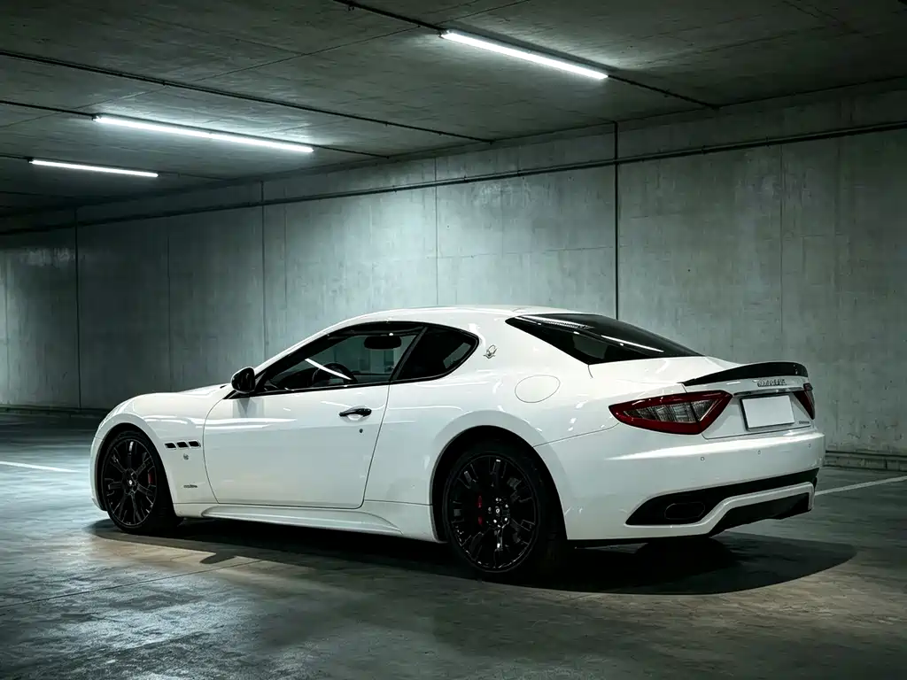 Maserati GranTurismo — миниатюра 7