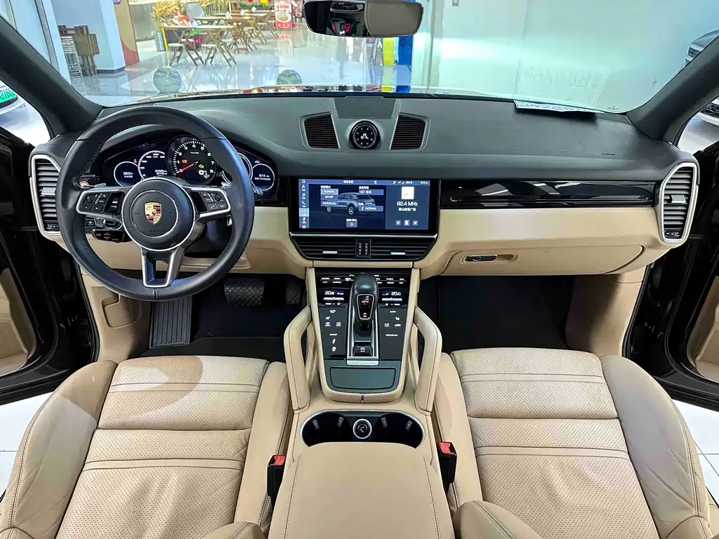 Porsche Cayenne — миниатюра 21