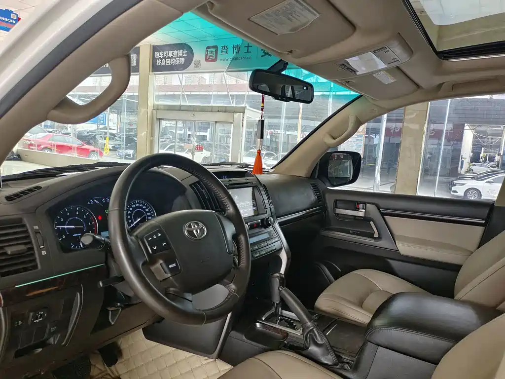 Toyota Land Cruiser — миниатюра 9