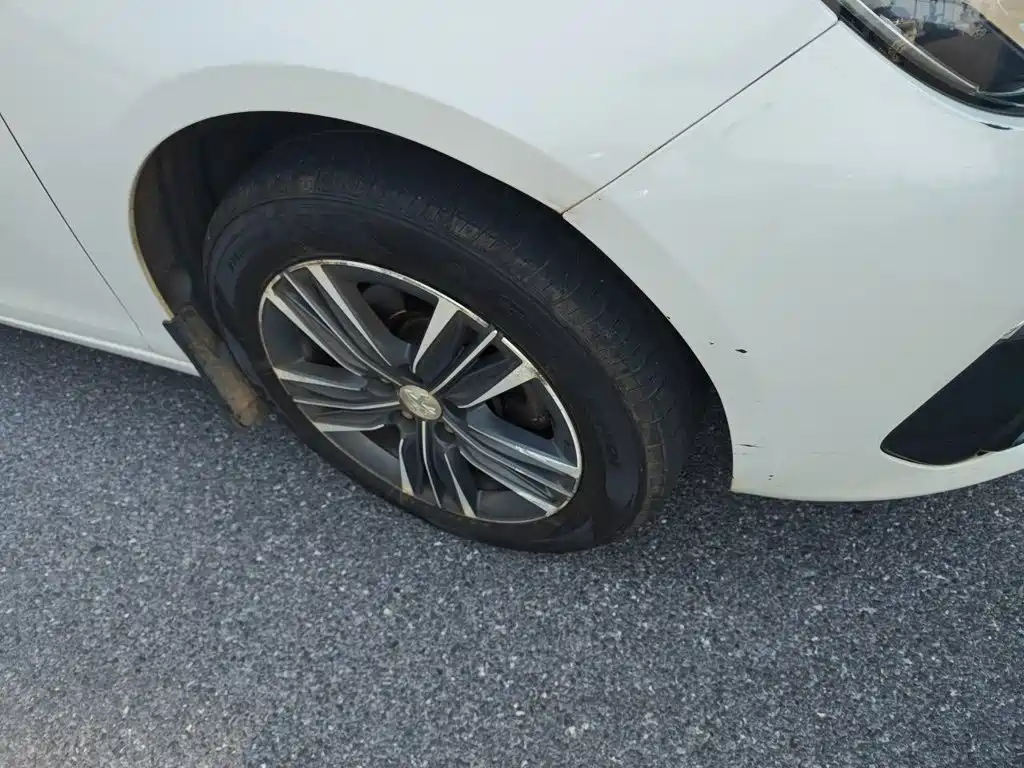 Peugeot 308 — миниатюра 24
