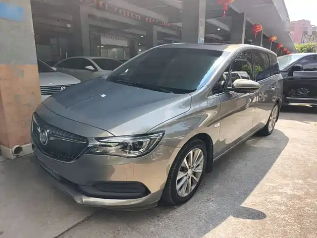 Buick GL6