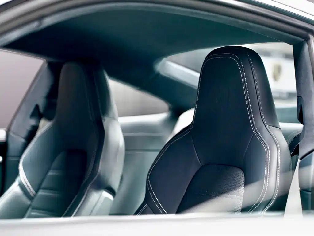 Porsche 911 2022 Turbo S 3.7T