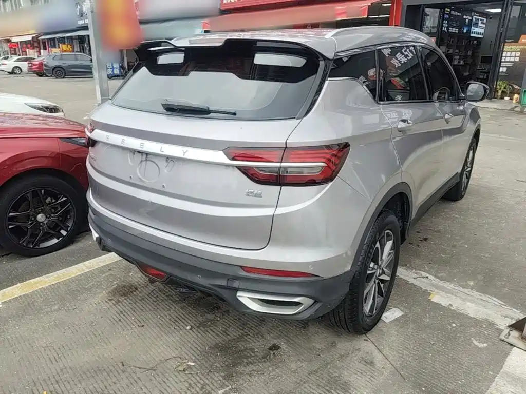 Geely Binyue — миниатюра 7
