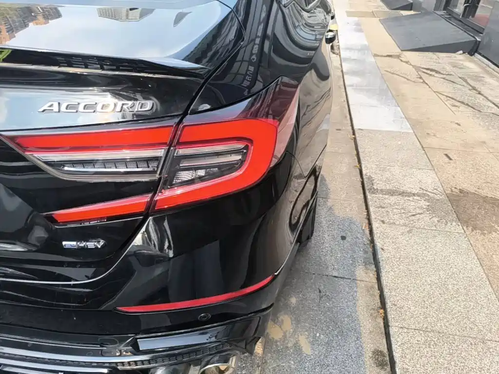 Honda Accord — миниатюра 8