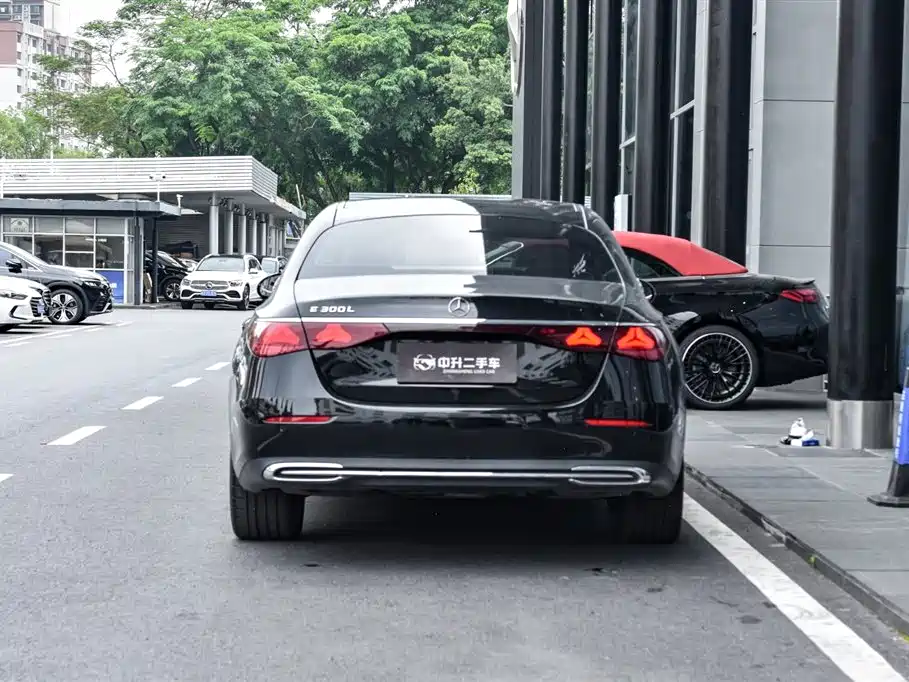 Mercedes-Benz E-Class E 2024 E 300 L Fashion