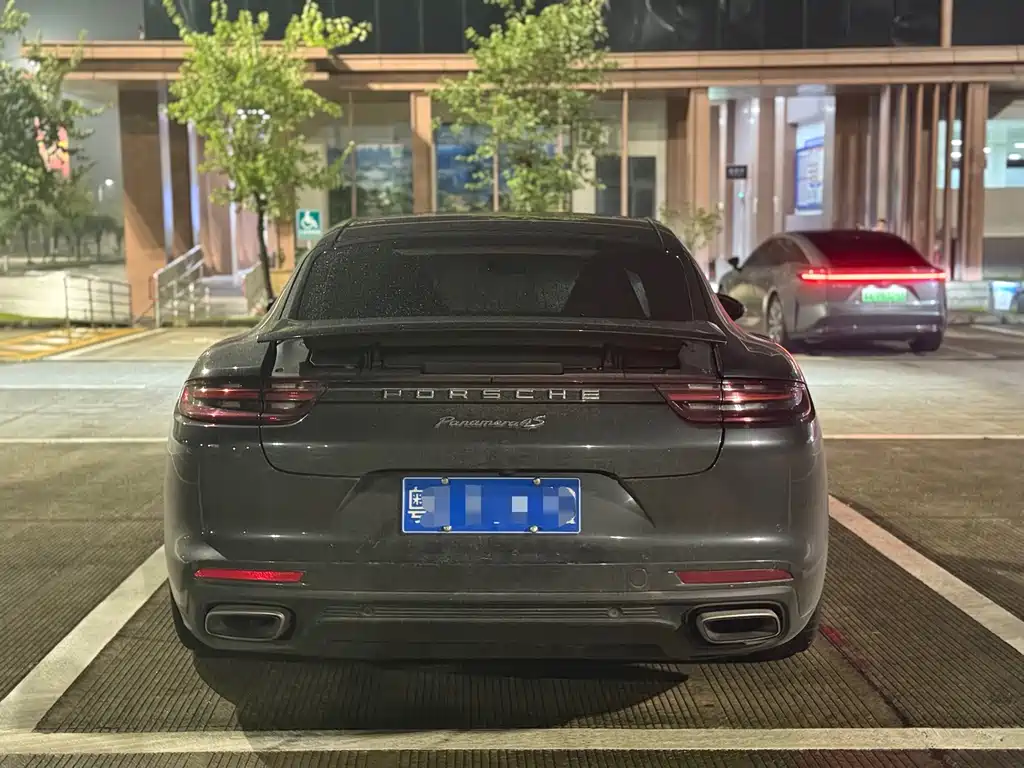 Porsche Panamera — миниатюра 5