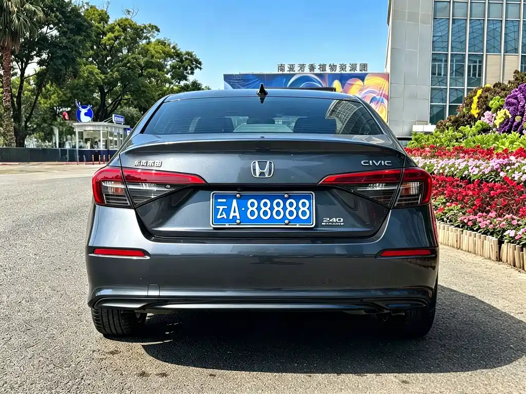 Honda Civic — миниатюра 9