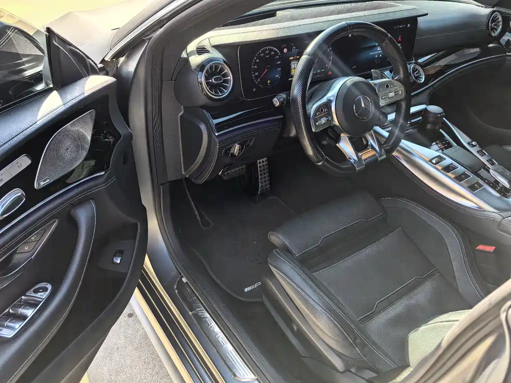 MERCEDES-BENZ AMG GT