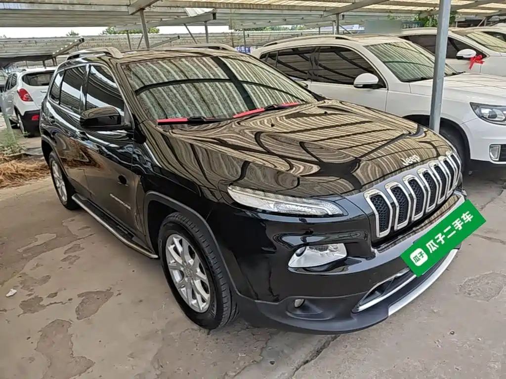 Jeep Cherokee — миниатюра 4