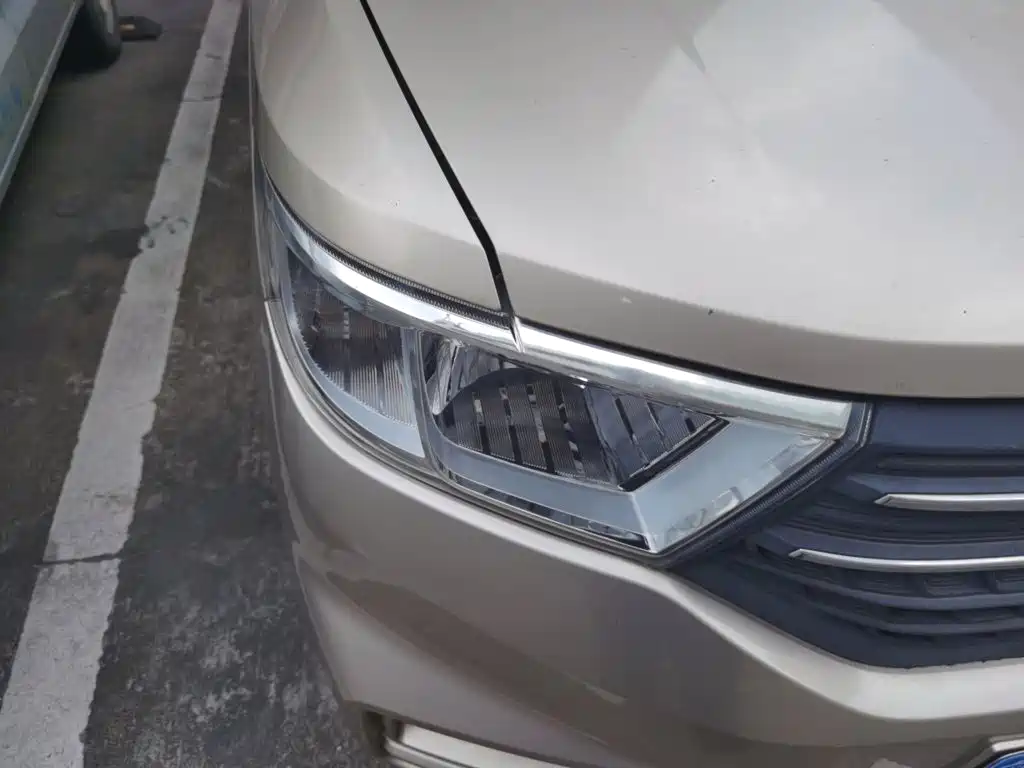 Wuling Hongguang V — миниатюра 7