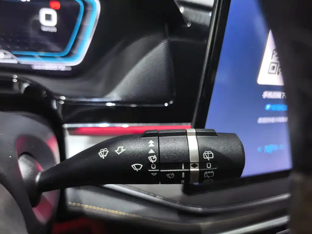BYD Tang New Energy — миниатюра 13