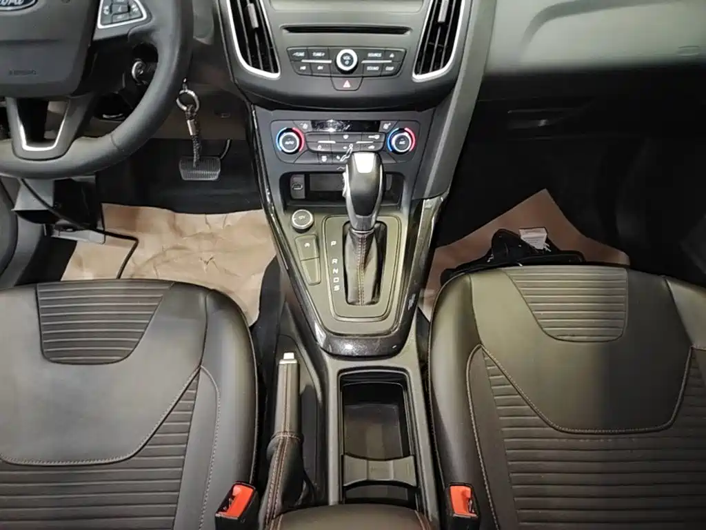 Ford Focus — миниатюра 14