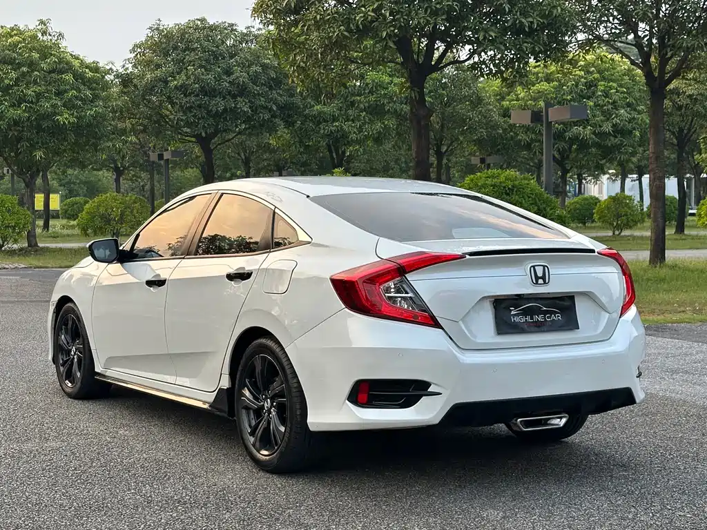 Honda Civic — миниатюра 16
