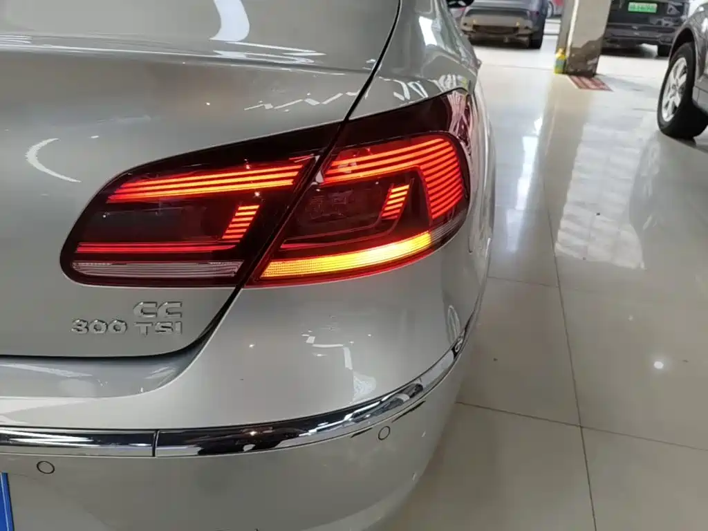 Volkswagen CC — миниатюра 8