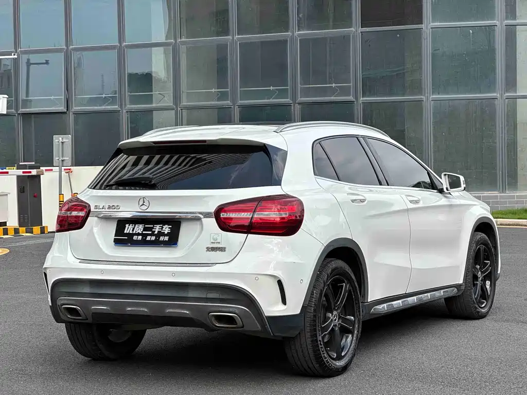 Mercedes-Benz GLA — миниатюра 9