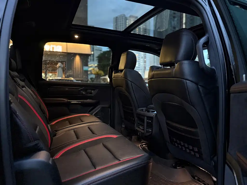 Ram Trucks 2023 6.2T