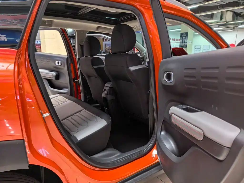 Citroen C4 Aircross — миниатюра 8
