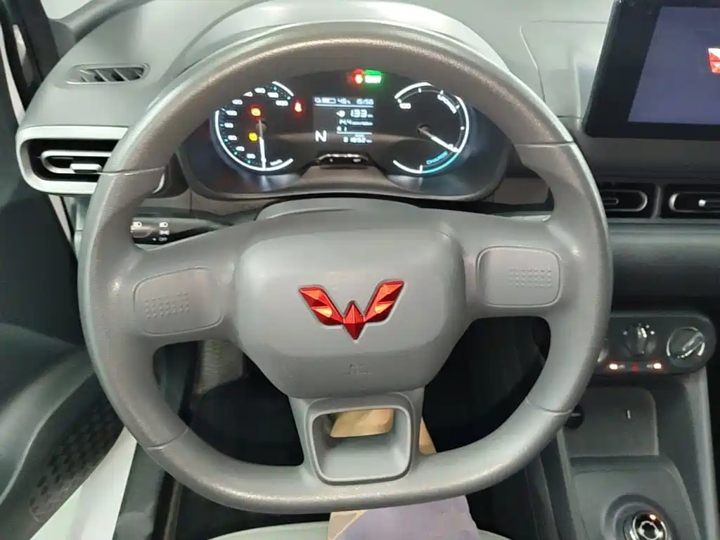 Wuling Hongguang EV — миниатюра 11