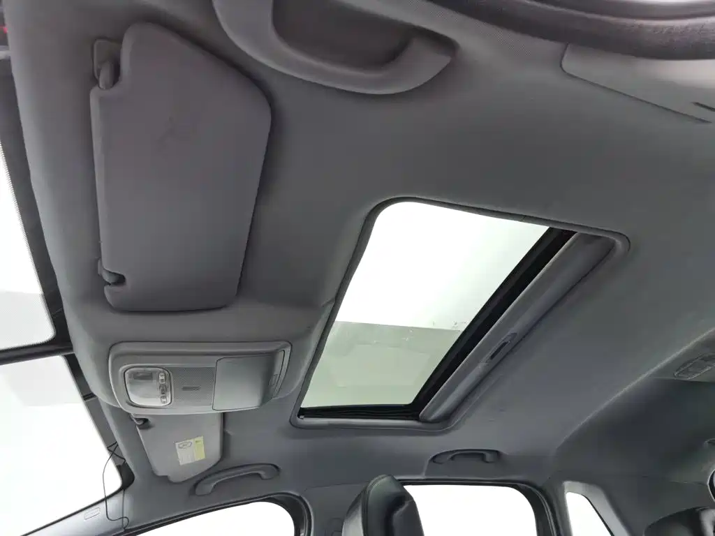 Peugeot 3008 — миниатюра 14
