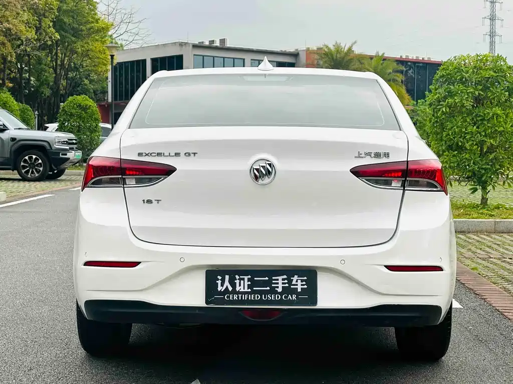 Buick Excelle — миниатюра 6
