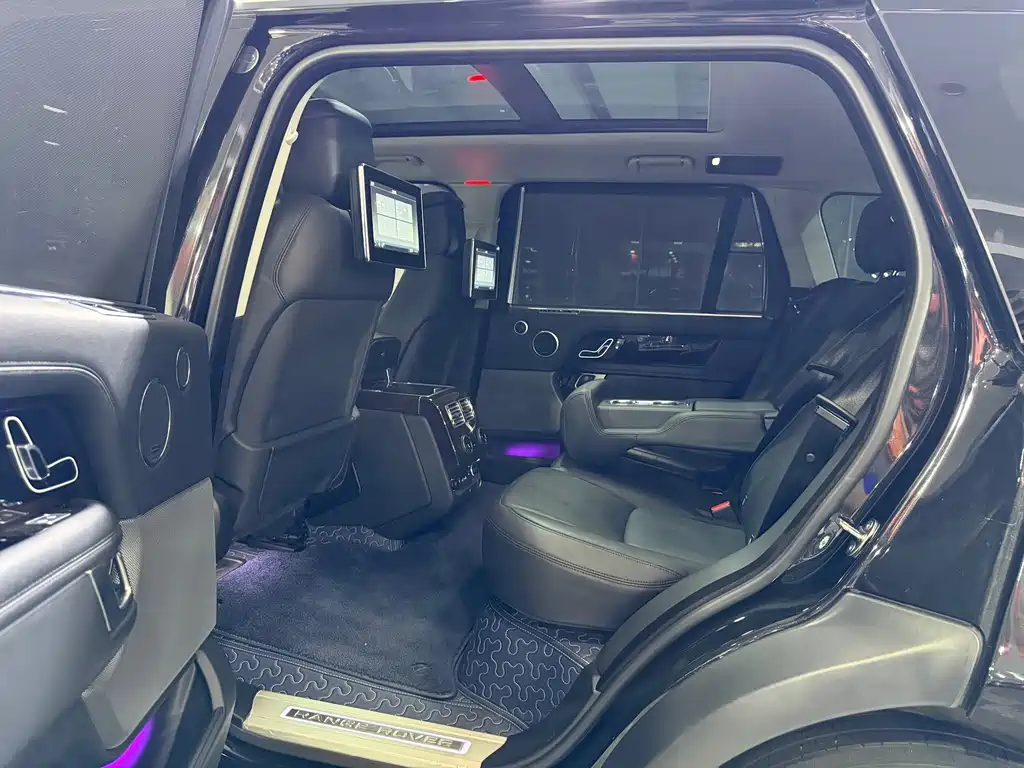Land Rover Range Rover — миниатюра 8
