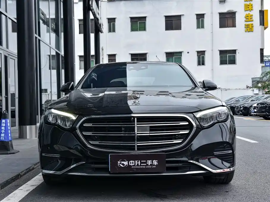 Mercedes-Benz E-Class E 2024 E 300 L Fashion