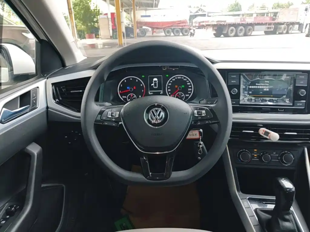 Volkswagen Polo — миниатюра 11