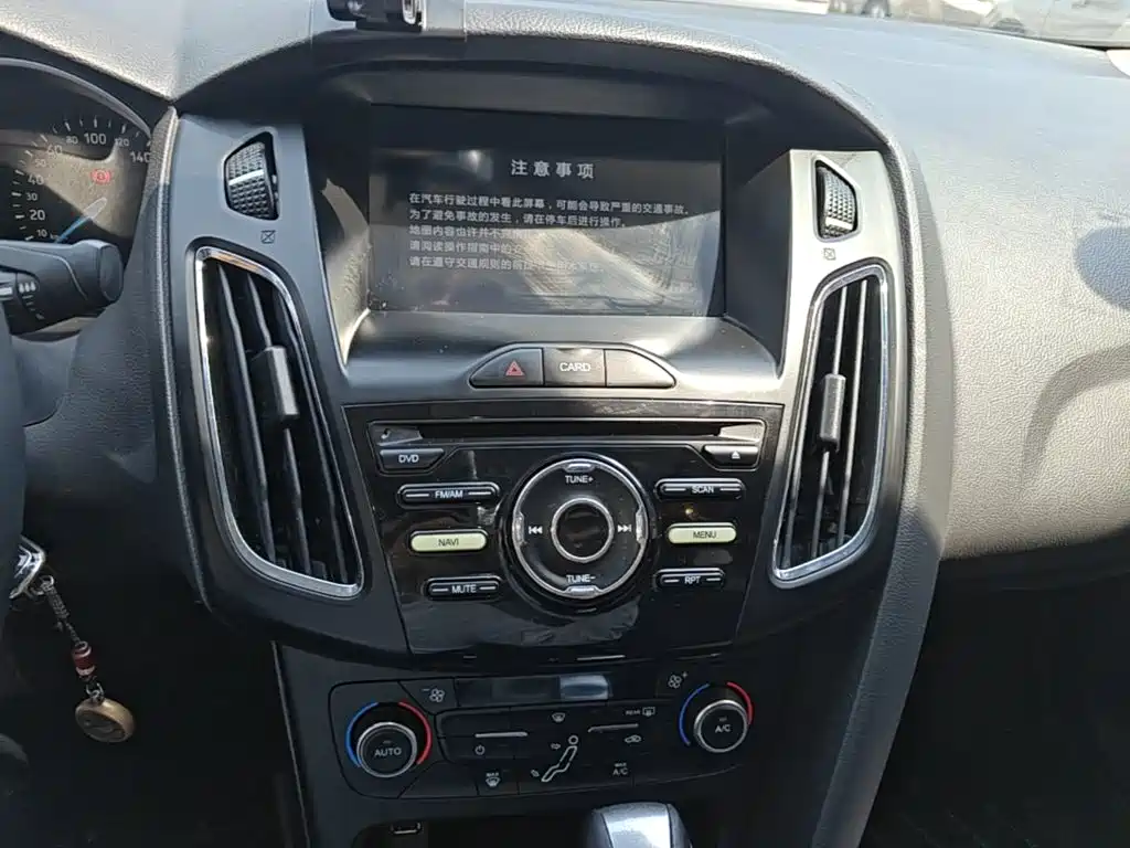 Ford Focus — миниатюра 13