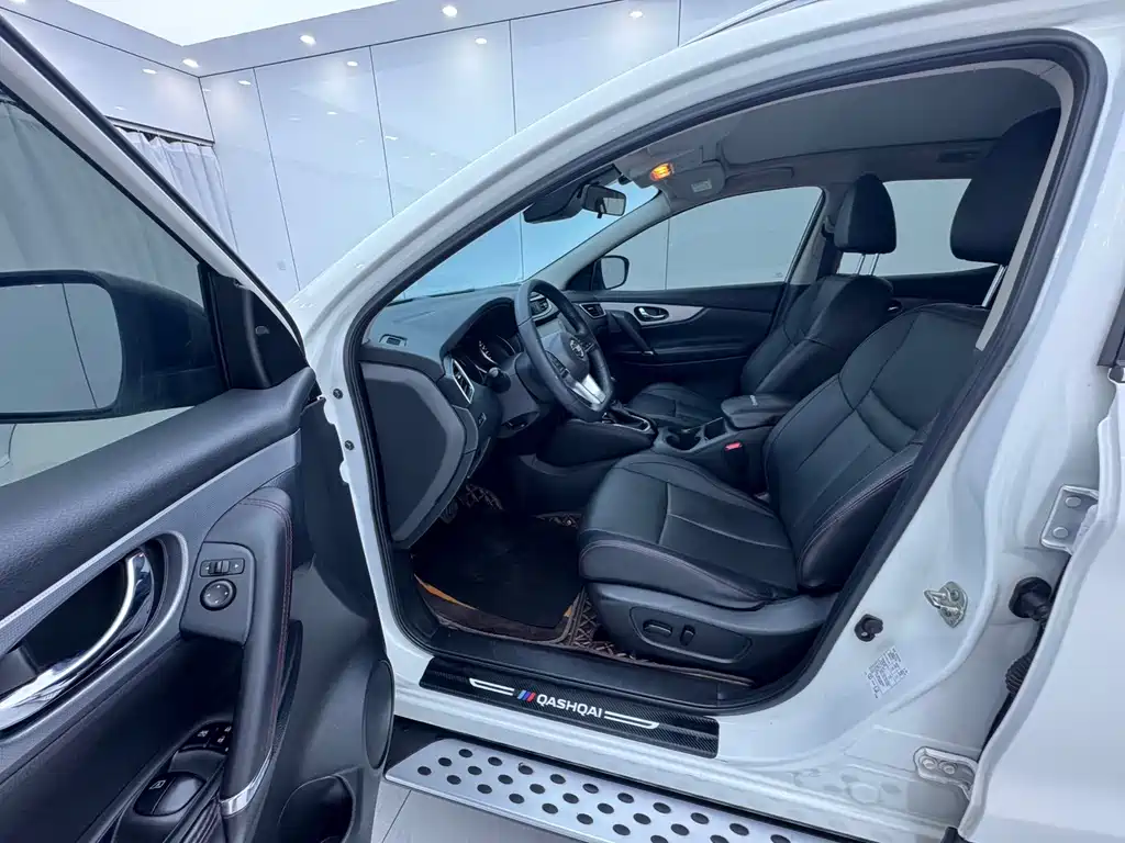 Nissan Qashqai — миниатюра 7