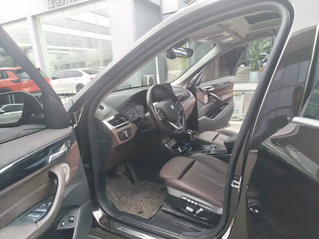 BMW X1 New Energy — миниатюра 13
