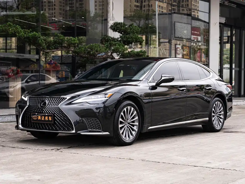 Lexus LS