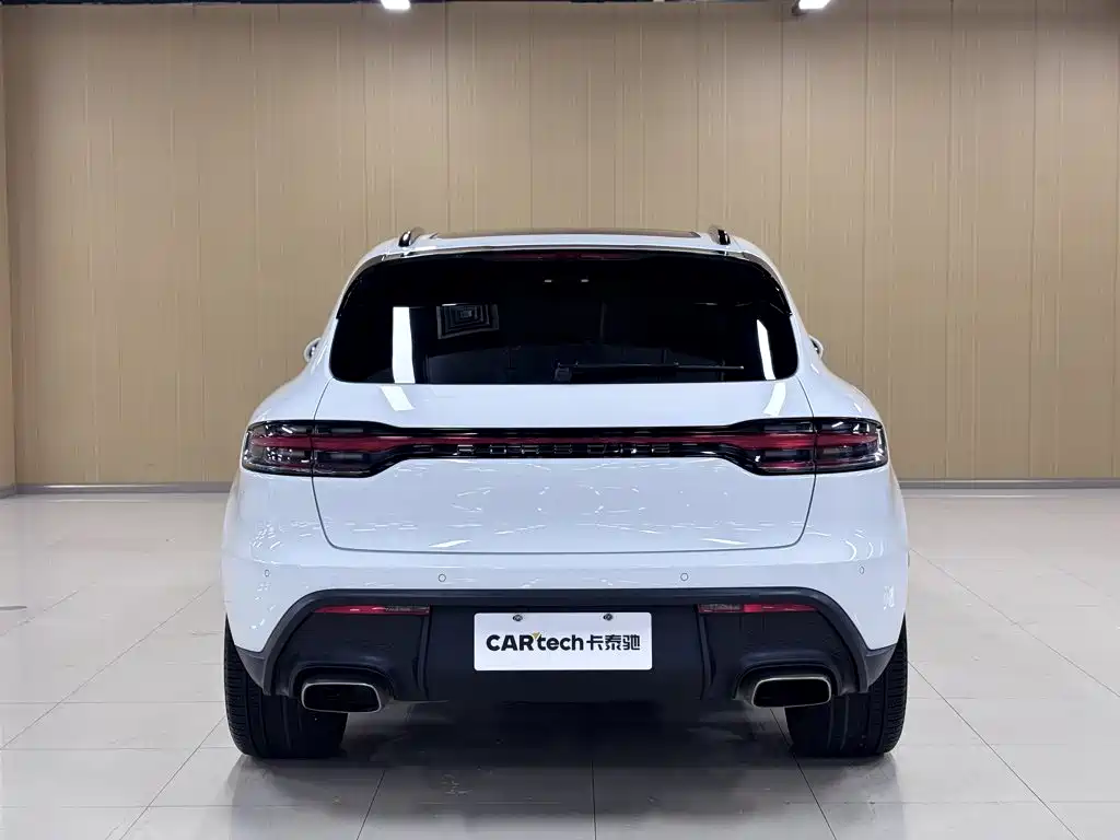 Porsche Macan — миниатюра 6