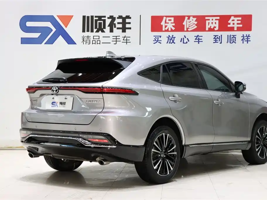 Toyota Venza 2022 2.0L CVT Luxury