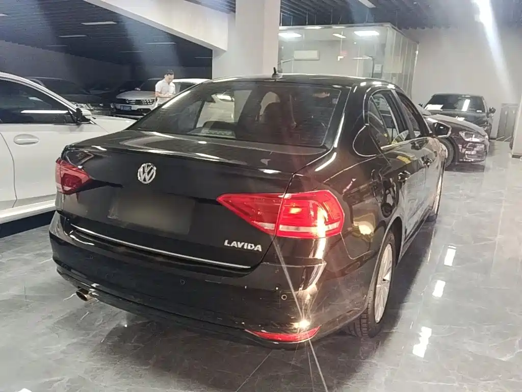 Volkswagen Lavida — миниатюра 7