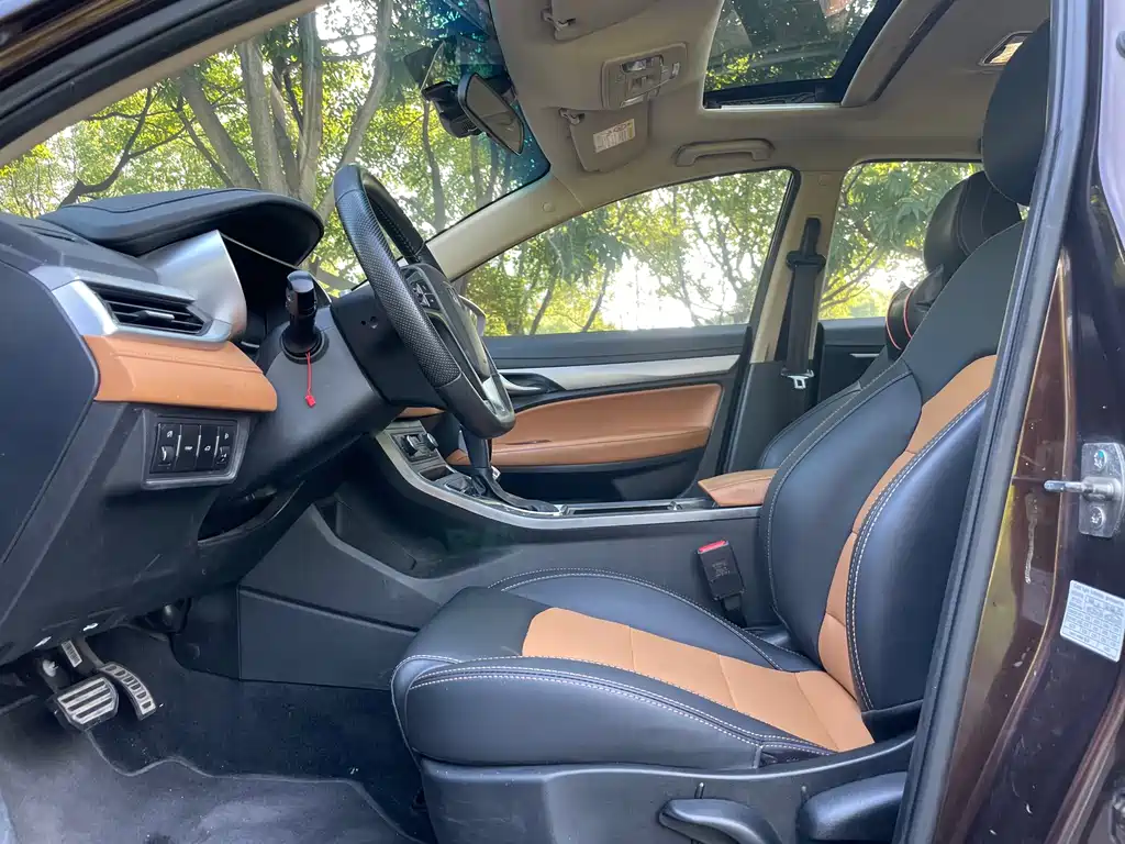 Geely Vision S1 — миниатюра 4