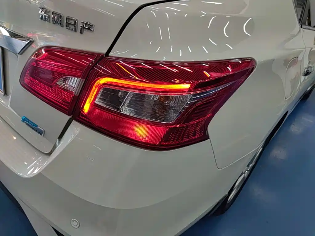 Nissan Sylphy — миниатюра 8