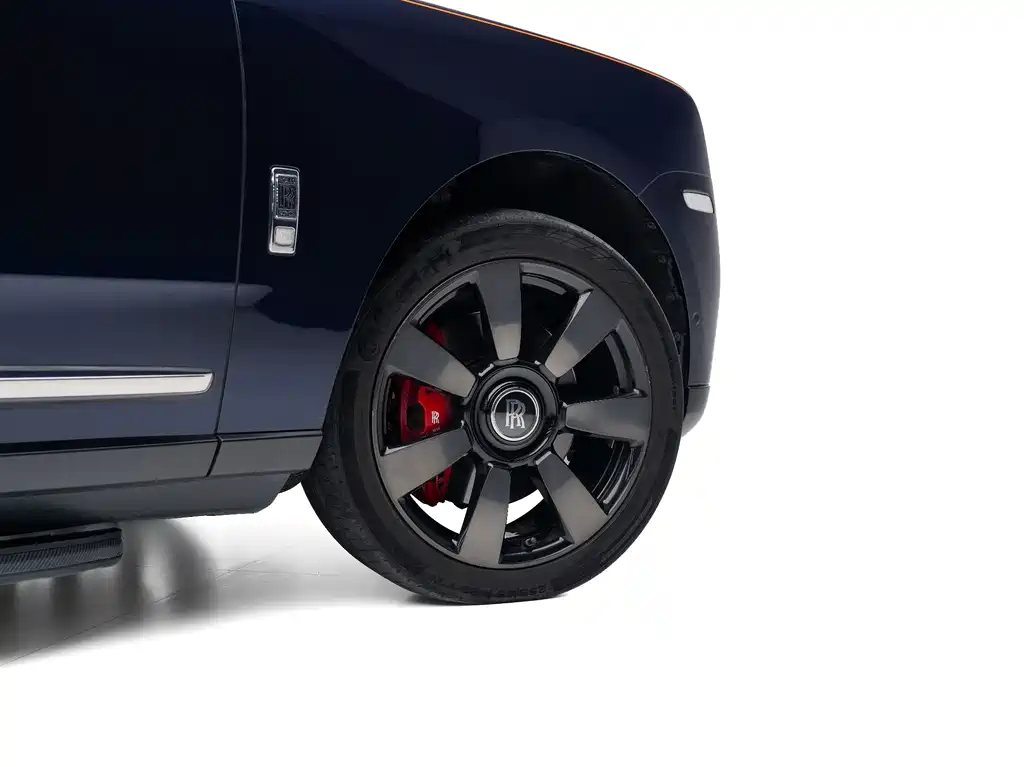 Rolls-Royce Cullinan — миниатюра 3