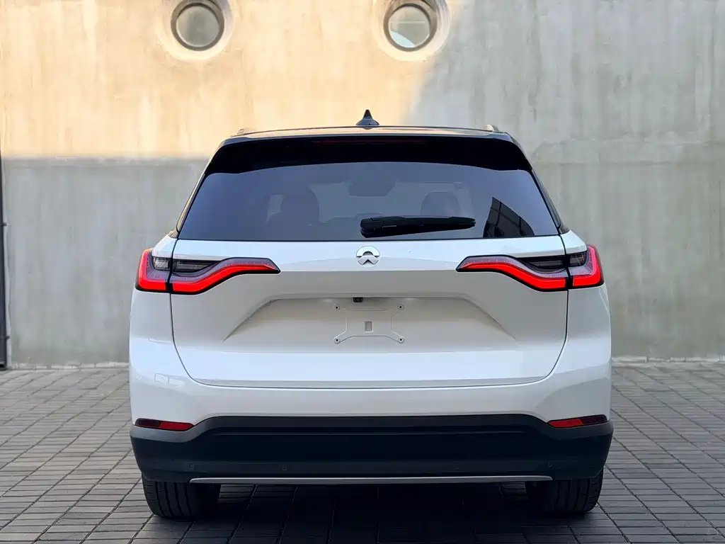 NIO ES8 — миниатюра 6