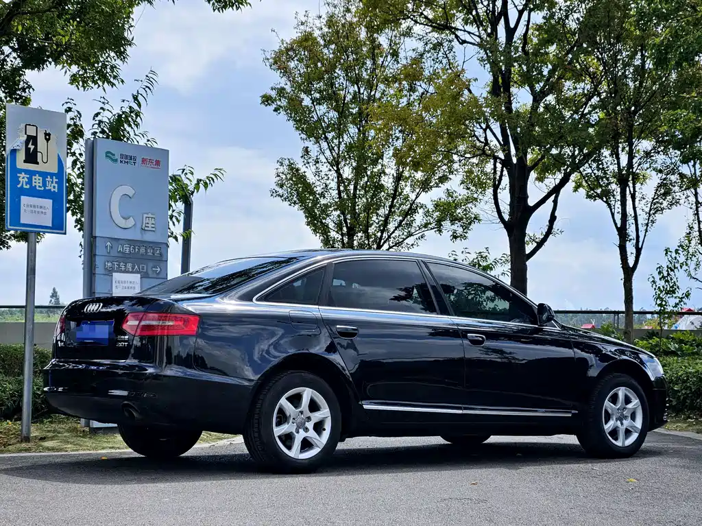 Audi A6L — миниатюра 12