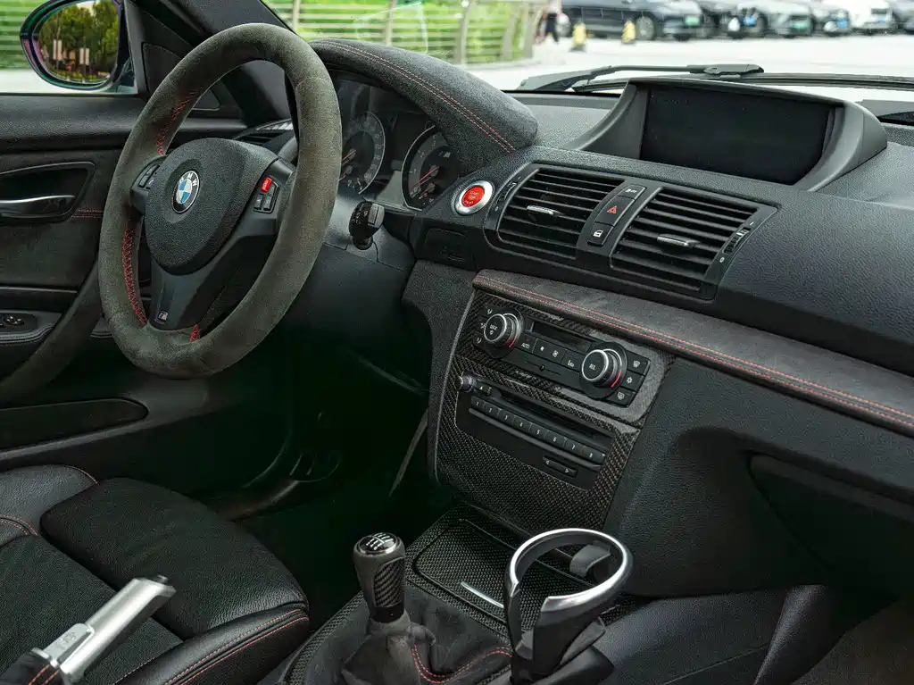 BMW 1 Series M — миниатюра 17