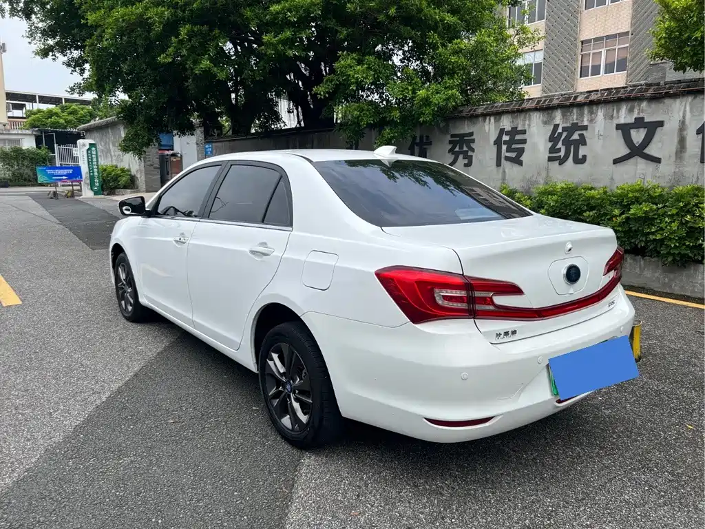 BYD Qin NEV — миниатюра 6