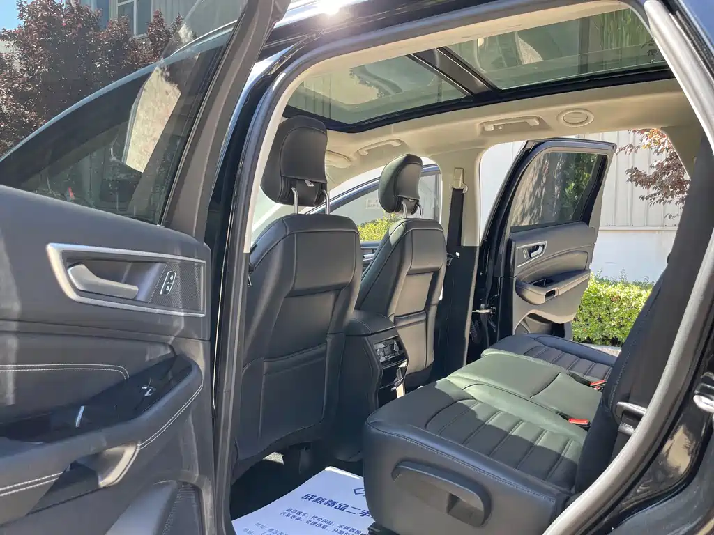 Ford Edge — миниатюра 9