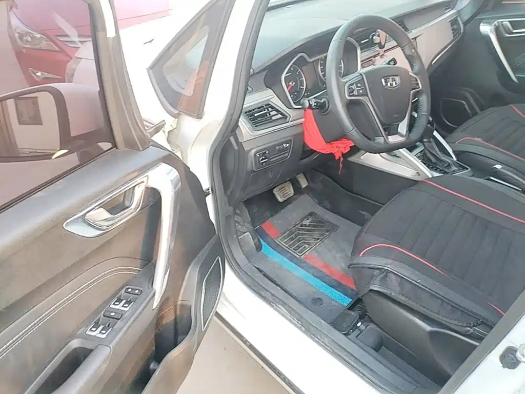 Geely Vision X3 — миниатюра 16