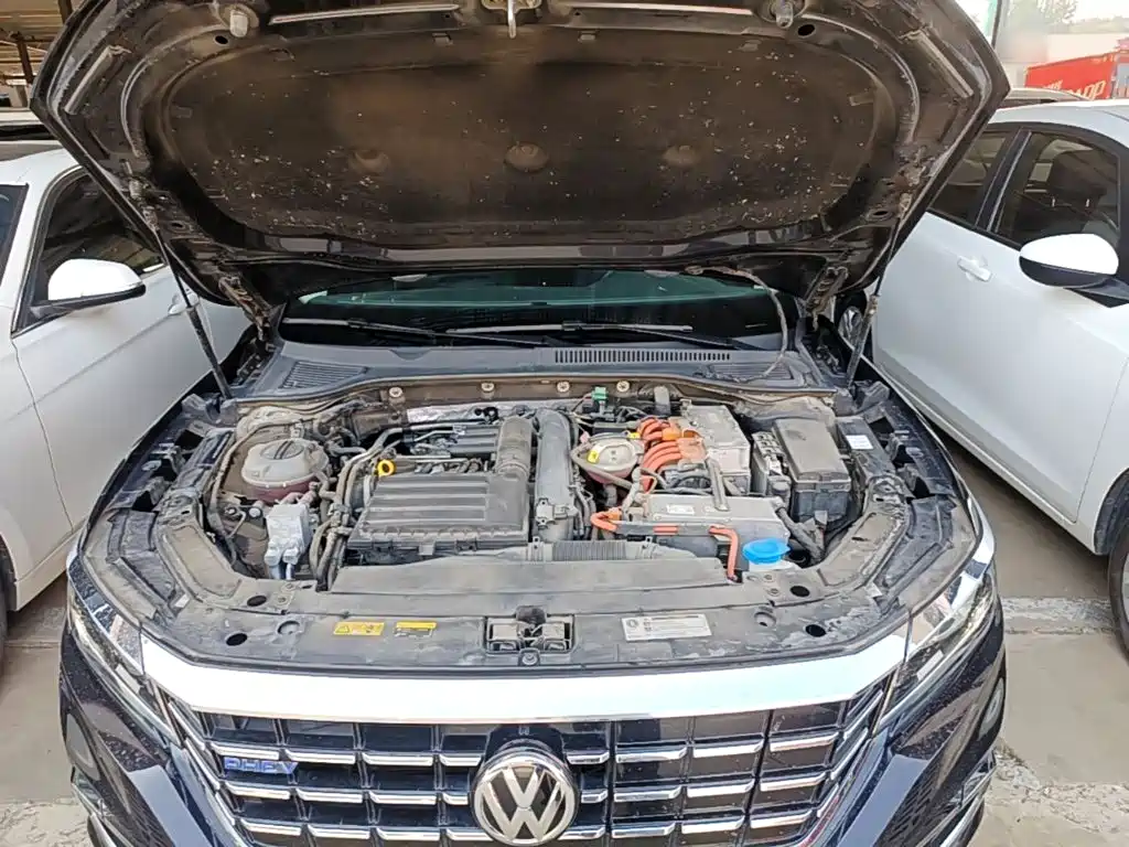 Volkswagen Passat PHEV — миниатюра 20