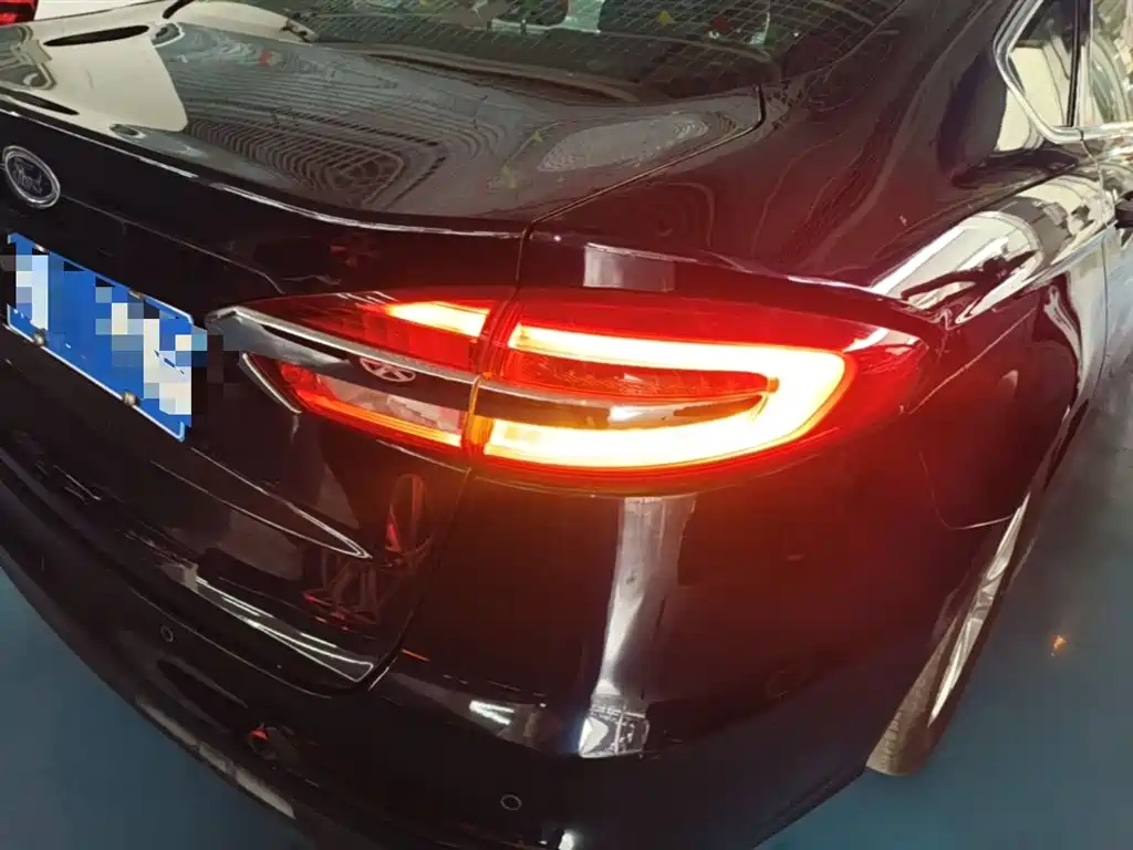 Ford Mondeo 2018 EcoBoost 180 Fashion V