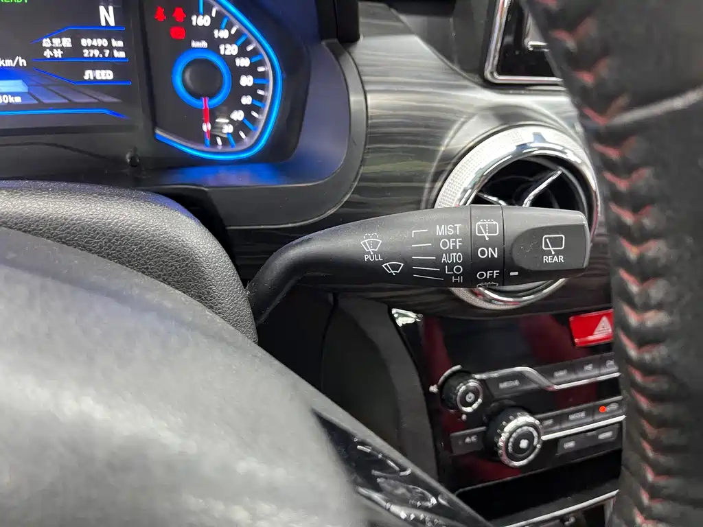 BAIC New Energy EX — миниатюра 15