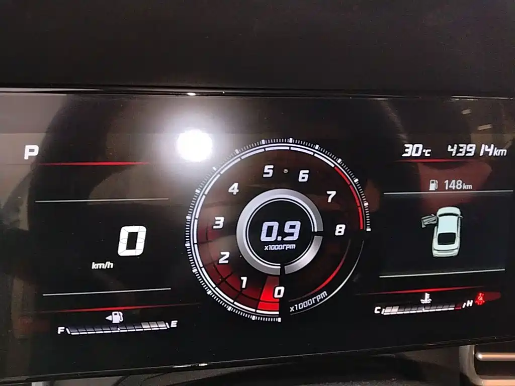 Hyundai Elantra — миниатюра 12